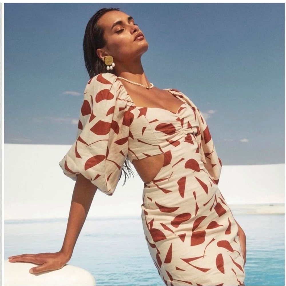 Astr Beige and Red Patterned Dress